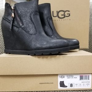 UGG Myrna Wedge Bootie Black U1008715BLK